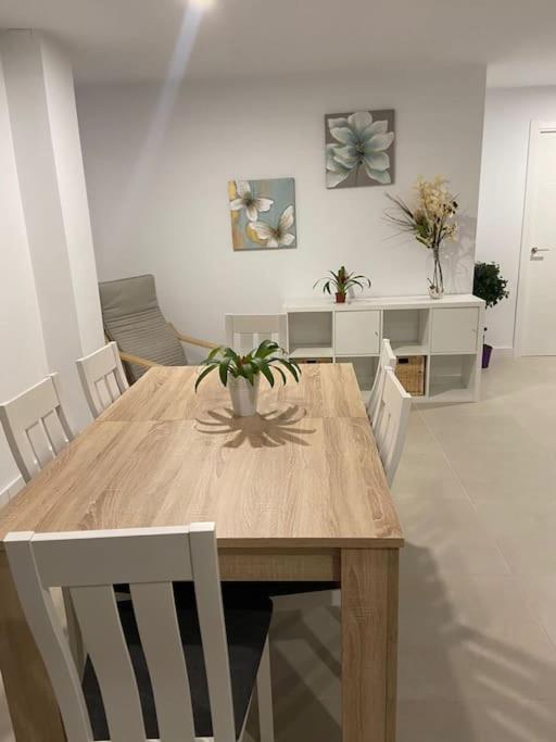 California 4a Apartment